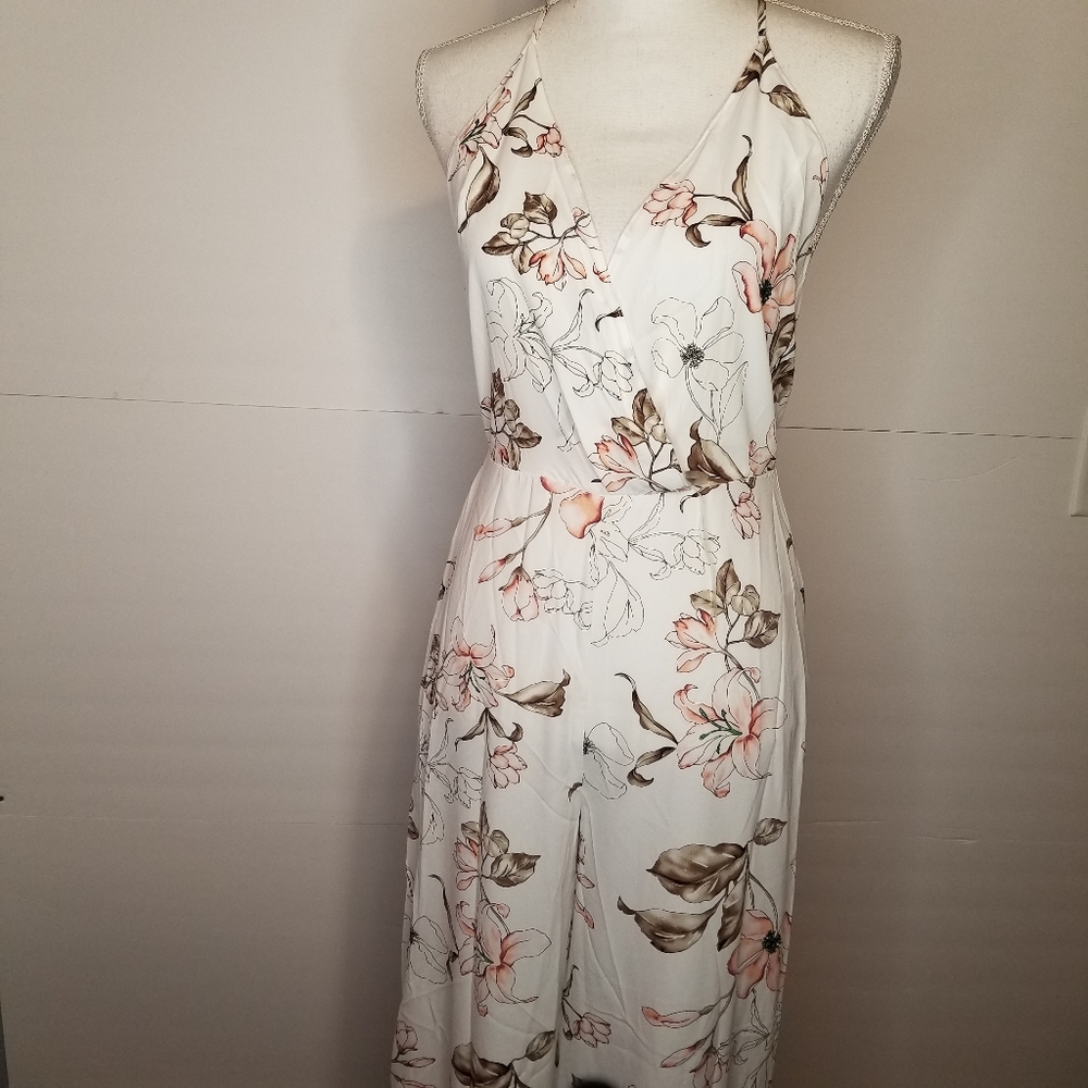 PLUS! Warm Weather Getaway👓👙🌞Floral Jumpsuit w/Adjustable Straps - Picture 3 of 11